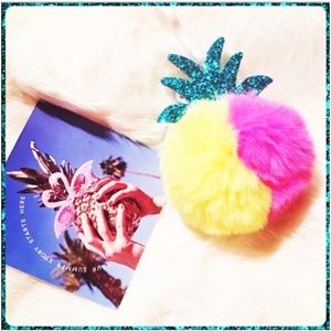 🍍Nwot Super Cute/ Colorful Pineapple Pom Pom Clip